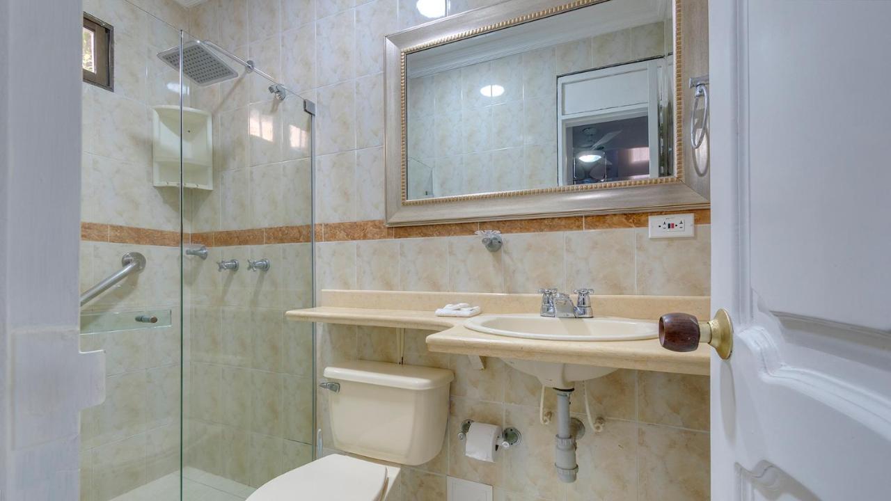Hotel Miami Cartagena & Luxury Apartaments ภายนอก รูปภาพ